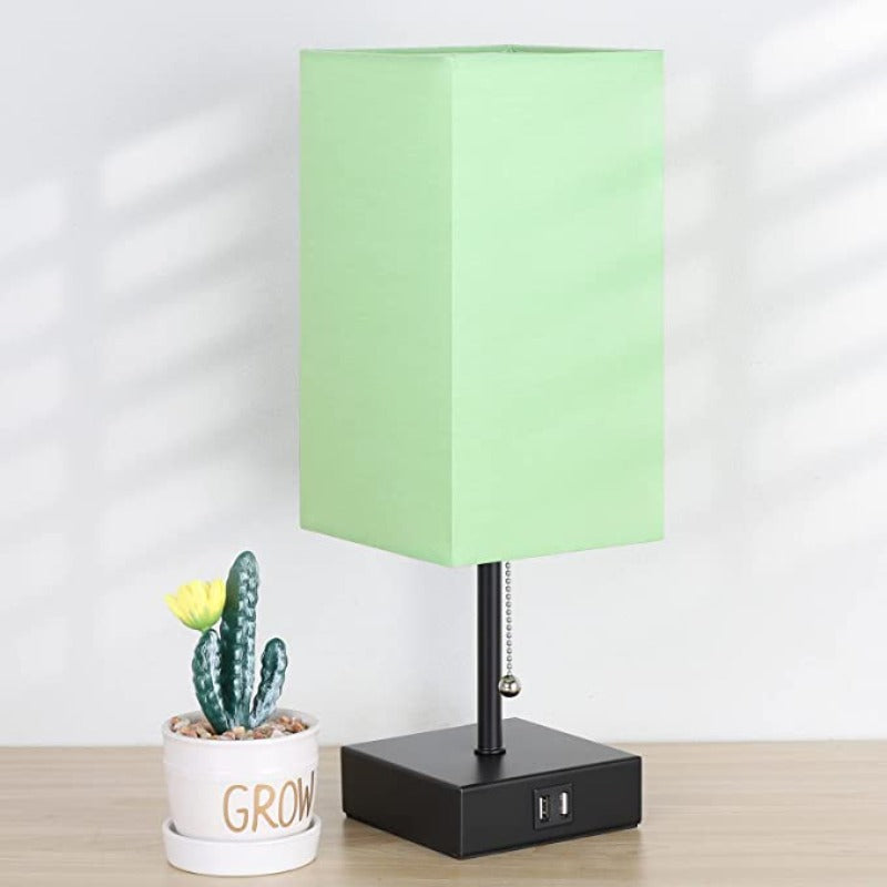 LumiCharge – Moderne Bordlampe med USB-ladeporter | Skanto