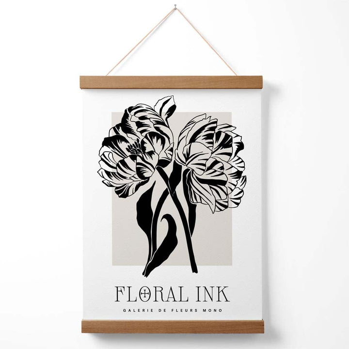 Plakat med kameliamotiv, svart og beige, blomstertegning i blekk, inkludert oppheng