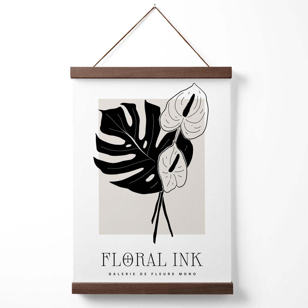 Arumlilje-plakat med blomstertegning i svart og beige, inkludert oppheng.