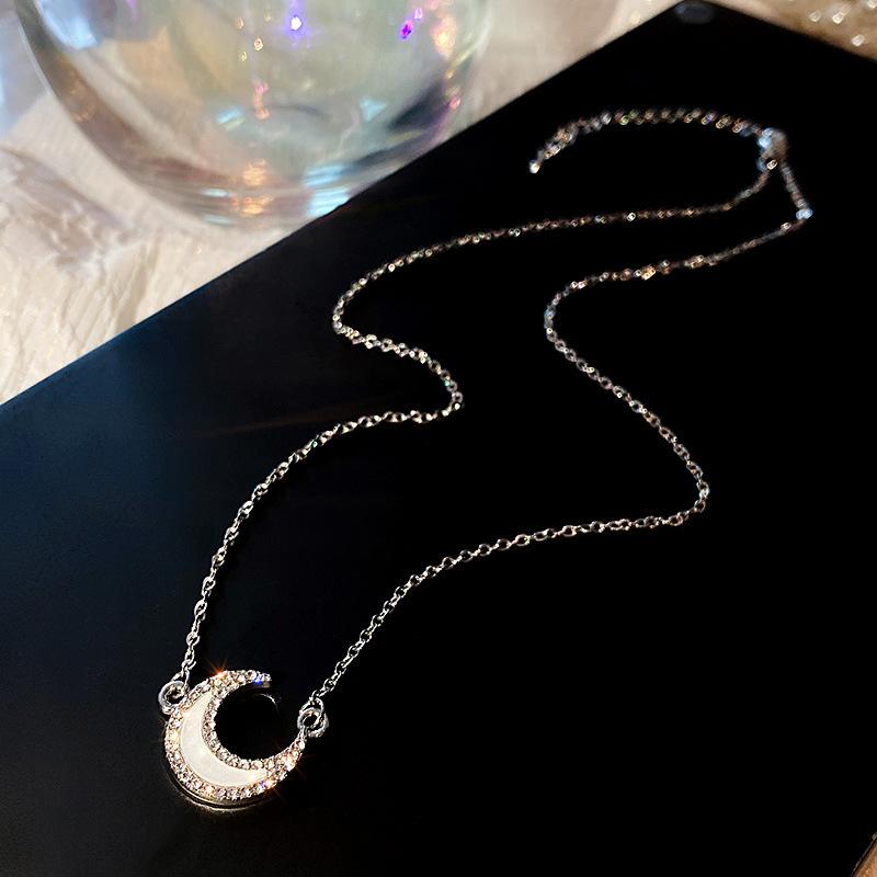 Skanto | Mote Rhinestone Måne Halskjede