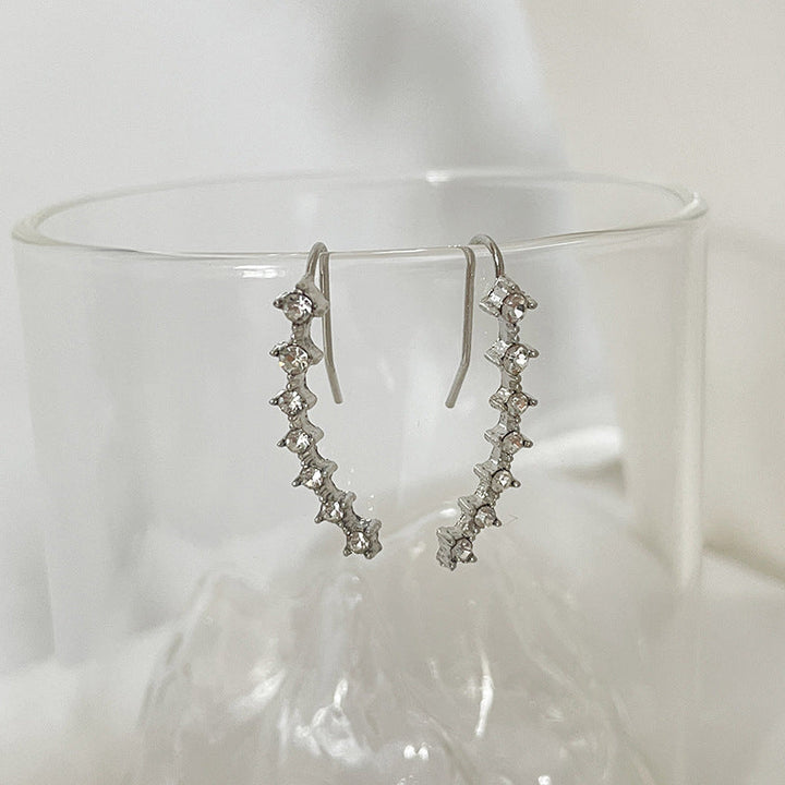 Skanto | Seven Star Diamond Stud Earrings