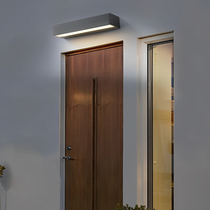 Skanto | Minimalistisk svart vanntett LED-stripe for fasadel belysning
