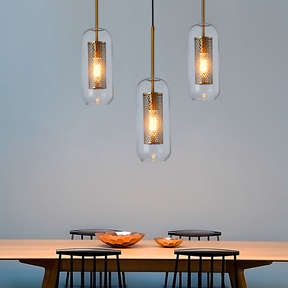 Vintage industriell pendellampe med rund glass og gull – LED pendellampe for spisestue og stue | Skanto