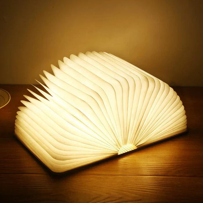Skanto | BookGlow LED Boklys - Stilfull belysning med en kreativ vri