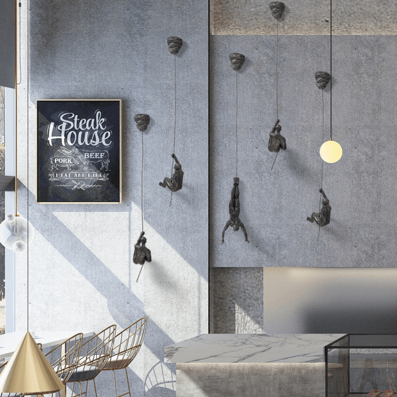 Skanto | Klatrende Mann Vegg Skulptur Sett – Moderne Harpiks Kunst
