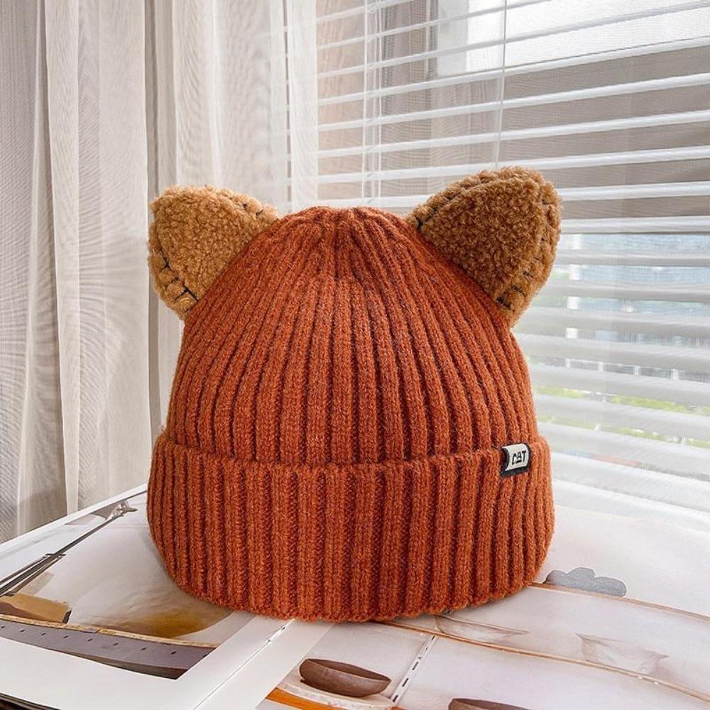 Skanto | Kattenoor Vinterlue CosyCharm – Myk strikket lue for kvinner med leken utseende