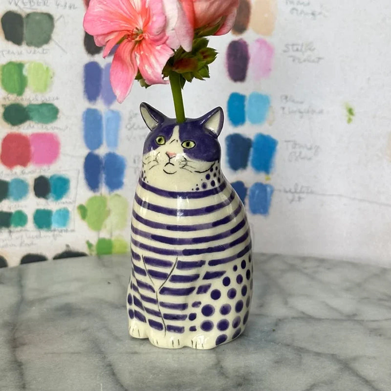 Skanto | Dotted Cat Vase