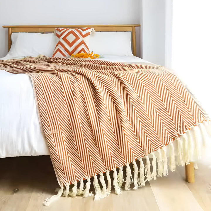 Skanto | Herringbone duskfringed strikket teppe