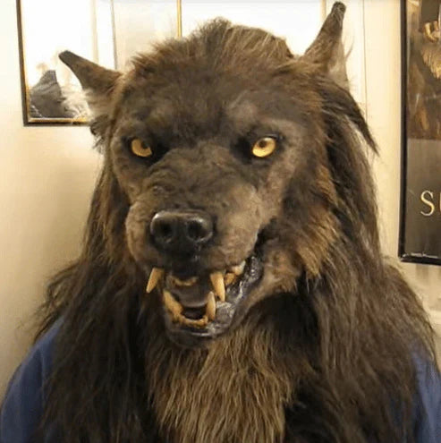 Skanto | FurryMask Ultimativ Ulv Transformasjon på Sekunder