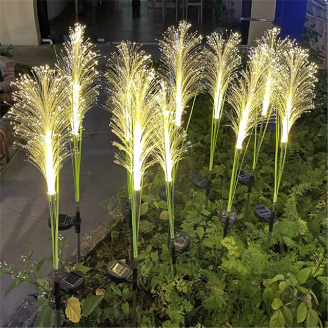 Solenergidrevet piletre-hagebelysning – Fargerik LED-hagebelysning med IP65 vannbeskyttelse