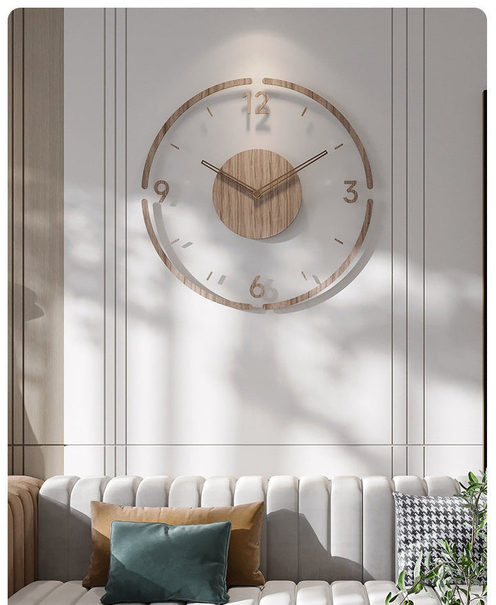 Nordisk Stille Veggdekorasjonsklokke Laget av Ekte Tre, 35 cm | Stille og Stilig | Skanto