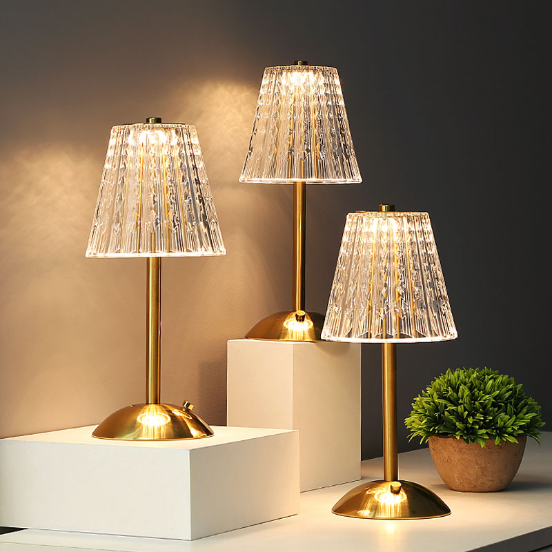 Skanto | Vintage Krystall LED Bordlampe med Justerbar Lysstyrke