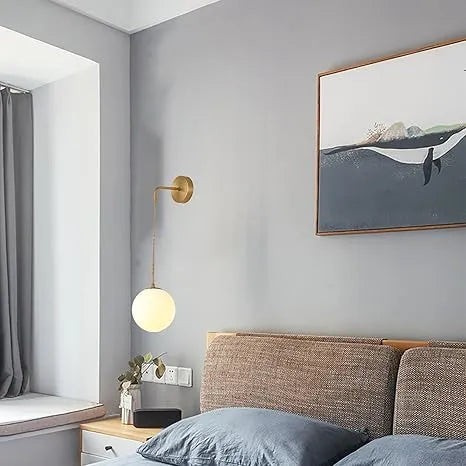 Skanto | SphereLuxe – Skandinavisk Vegglampe med Justerbart Lys