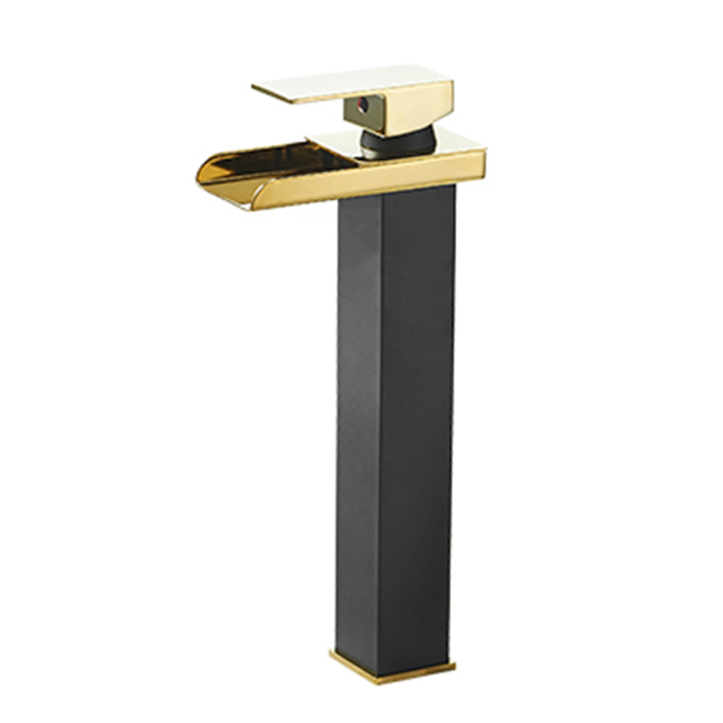 Skanto | Moderne vannfall tut baderom vask med LED messing baderom vask