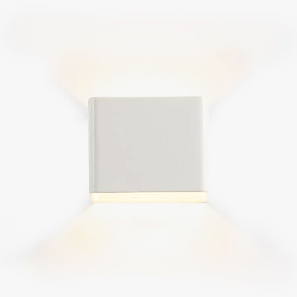 Skanto | Moderne firkantet vegglampe for belysning av soverom