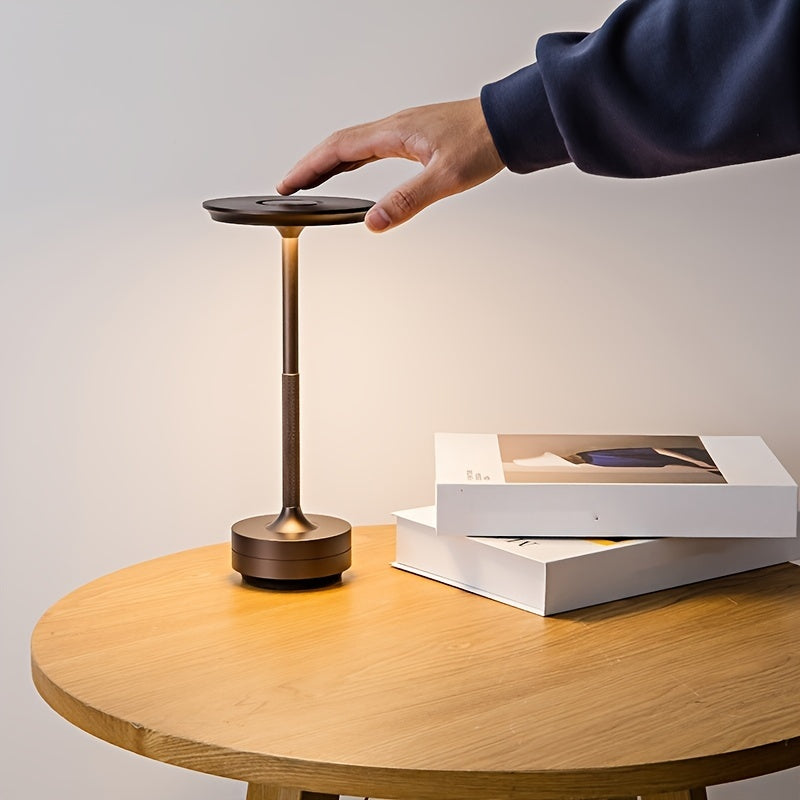 LumiTaf – Moderne LED Bordlampe med USB Skanto
