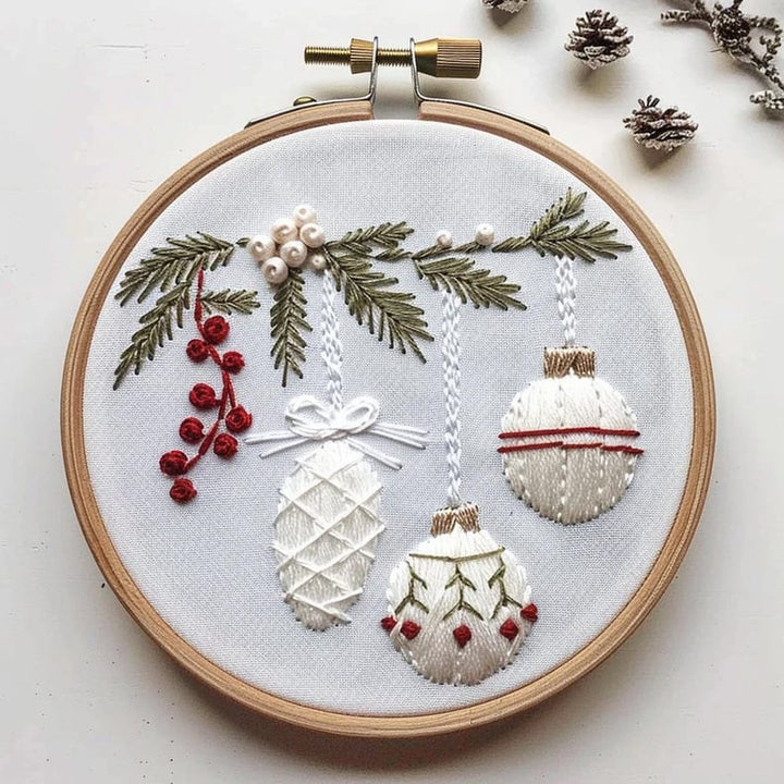 Skanto | Julebroderisett DIY | Komplett Kit for Hjemmelaget Dekor | 20 cm