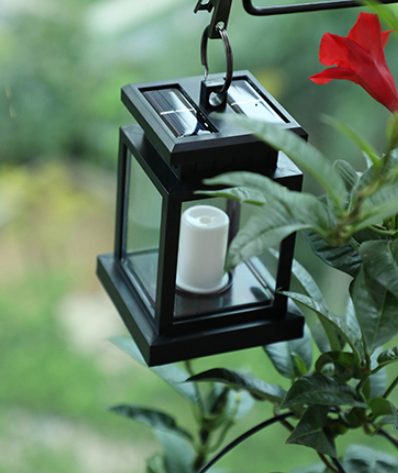 Skanto | Solar LED Lantern med Lyskabel og Hengestift – Vanntett Hagebelysning for Terrasse og Balkong