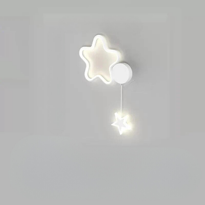 LumiDroom - Magisk Vegglampe med Stjerner og Måne Skanto