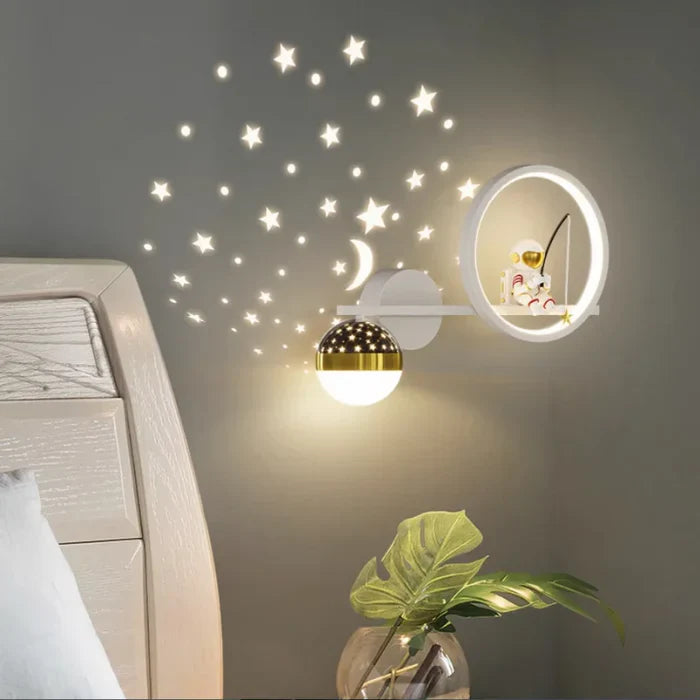 Vegglampe for barnerom - GlowNest | Skanto
