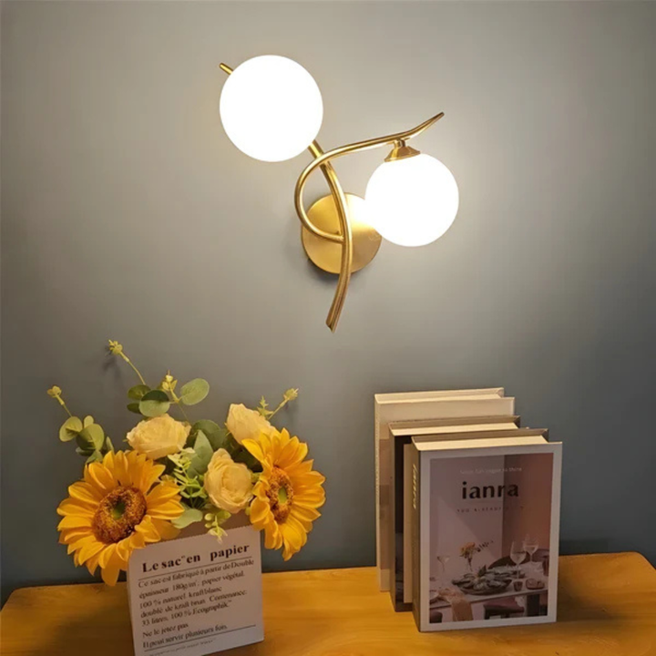 Skanto | Glass og Kobber LED Vegglampe med Varm Hvit Glød