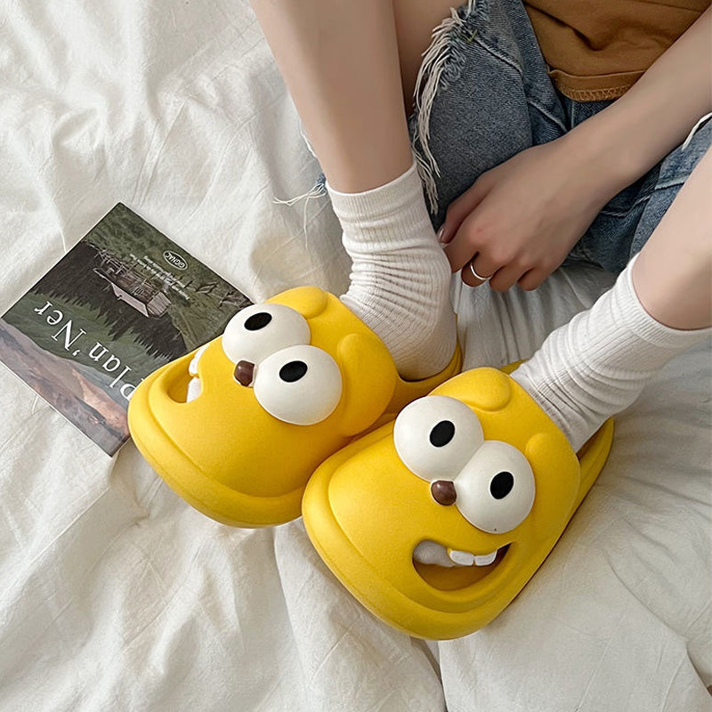 Skanto | Big Eye Dog Slipper