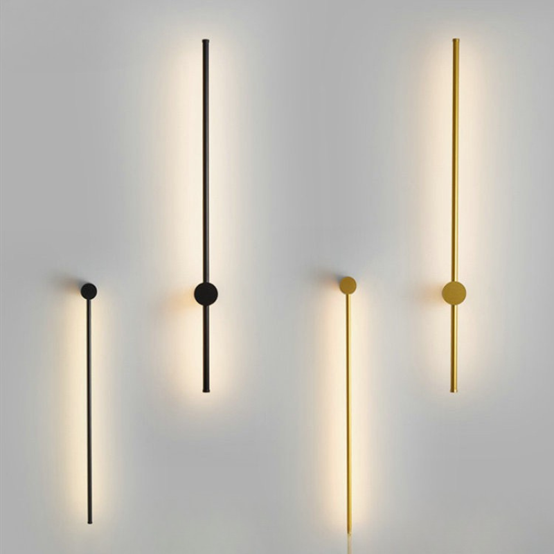 Skanto | Minimalistisk Vegglampe med Stikkontakt og LED Lys