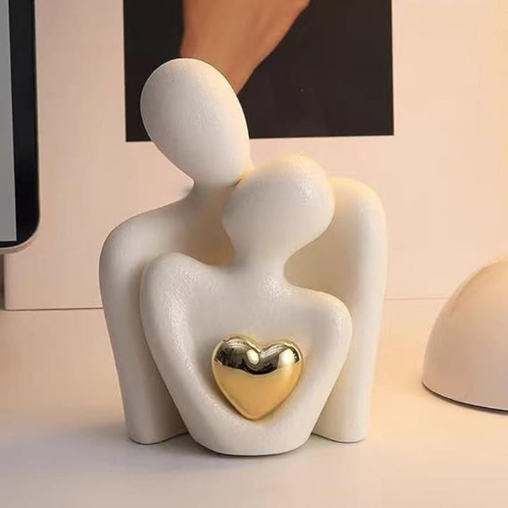Omfavn Par Hjerte Skulptur | Skanto