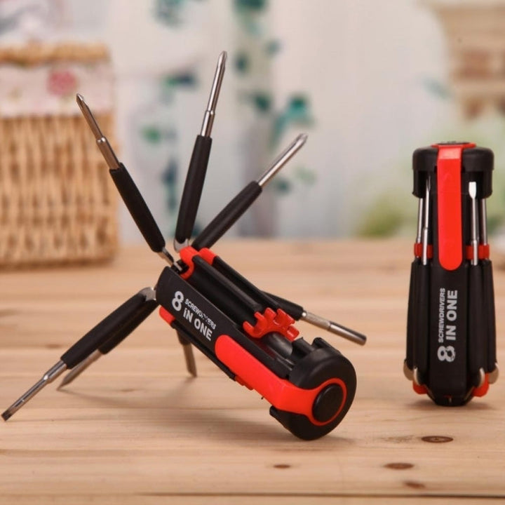 8-i-1-skrutrekker med LED-lommelykt | Skanto