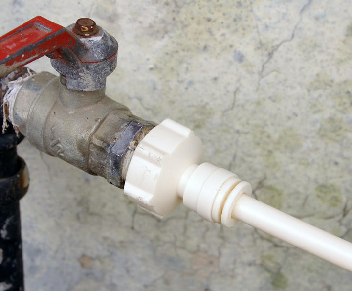 Skanto | Sprinklersystem – Vannslange med spraydysjer for forfriskende avkjøling i hagen