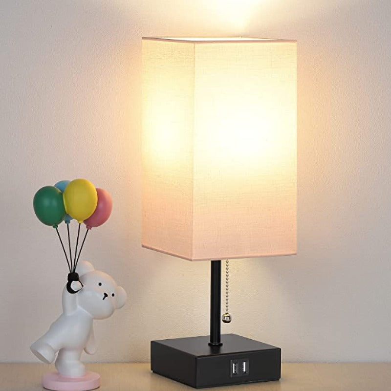 LumiCharge – Moderne Bordlampe med USB-ladeporter | Skanto