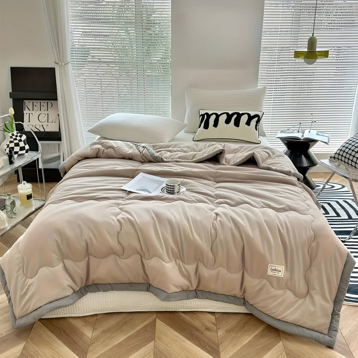 Lett sommerteppe – pustende og allsidig | For sofa, seng og reise