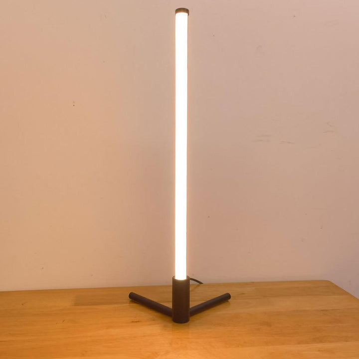 Skanto | Luminix Bar LED Bordlampe | Minimalistisk Design | Nattlampe & Ambiente Belysning | Moderne & Dekorativ