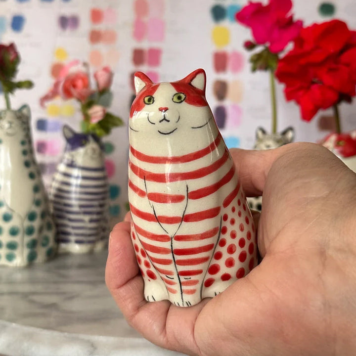 Skanto | Dotted Cat Vase
