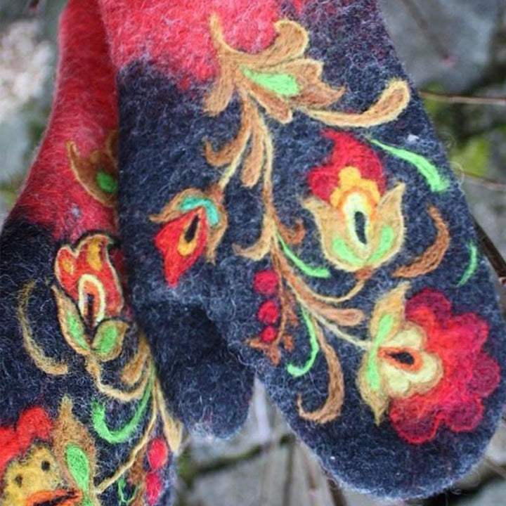 Håndvarmer med juleblomst broderi | Skanto