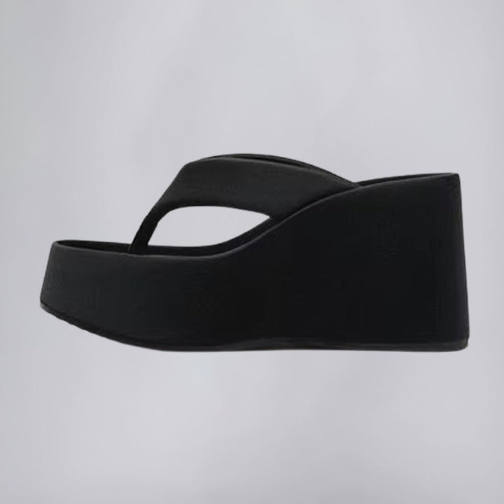 Polstrede flip-flops med sklisikre såler