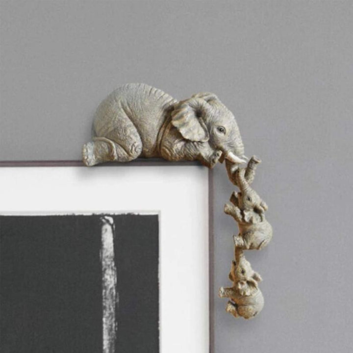 Skanto | Elefant sitter håndmalte figurer