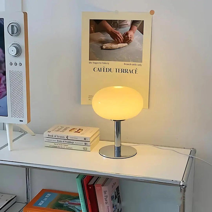 Skanto | AuraLite - Stilig Bordlampe for Hver Krok