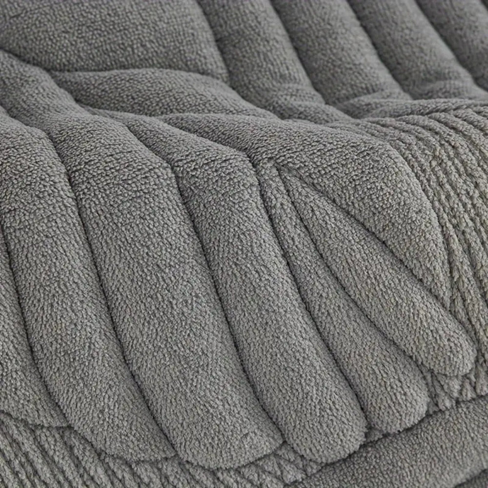 Skanto | Verdant Leaf Pattern Recliner Cover