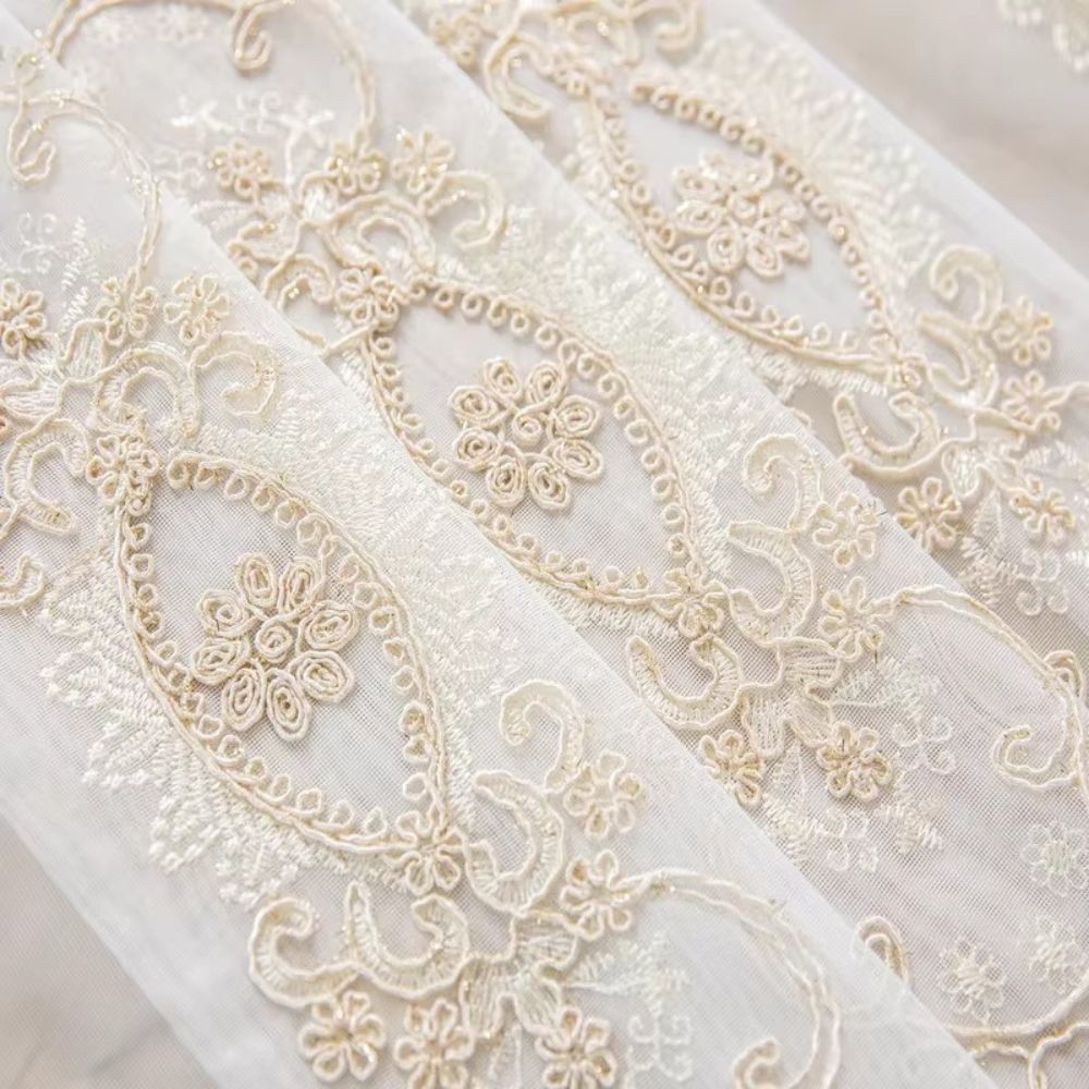 Skanto | Elyvia Brodert Klassisk Gjennomsiktig Blondergardin