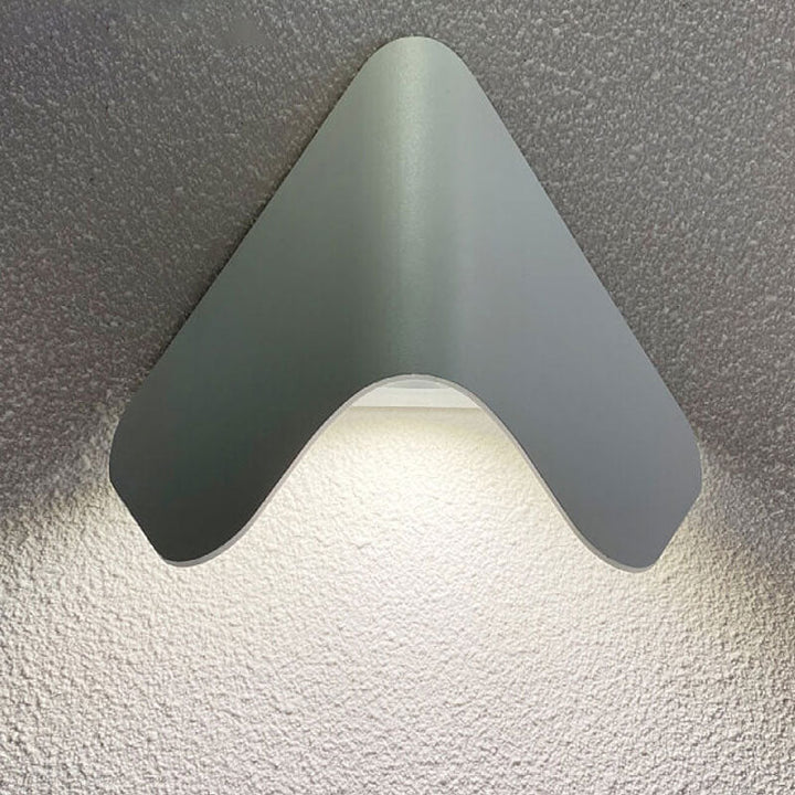 Moderne Kreativ Trekant Aluminium LED Utendørs Vanntett Vegglampe | Skanto