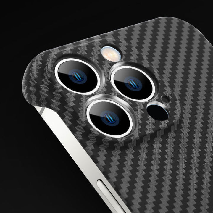 Skanto | Karbonfiber lettvektsdeksel for iPhone