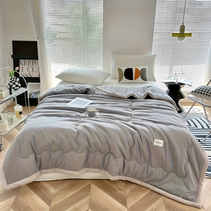 Lett sommerteppe – pustende og allsidig | For sofa, seng og reise