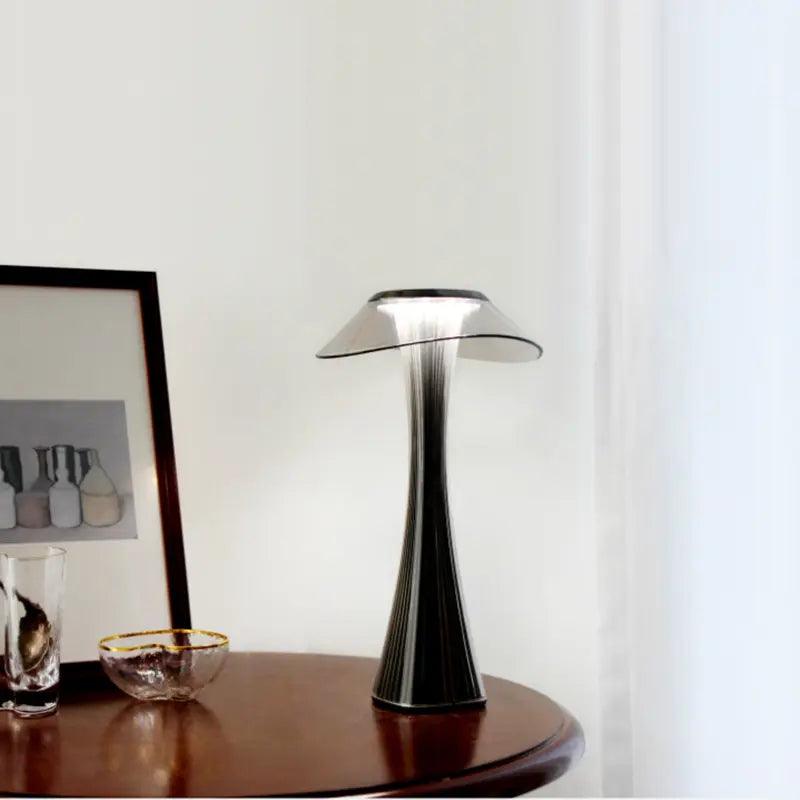 Skanto | SteelShine - Rustikk Bordlampe