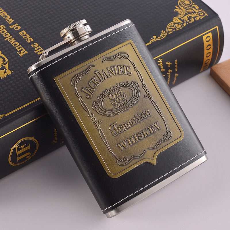Skanto | 8oz Whisky Flaske laget av Rustfritt Stål Alkohol Trakt Hofteflaske Brodert Gull Silke Stoff Emballasje Gaveeske Sett