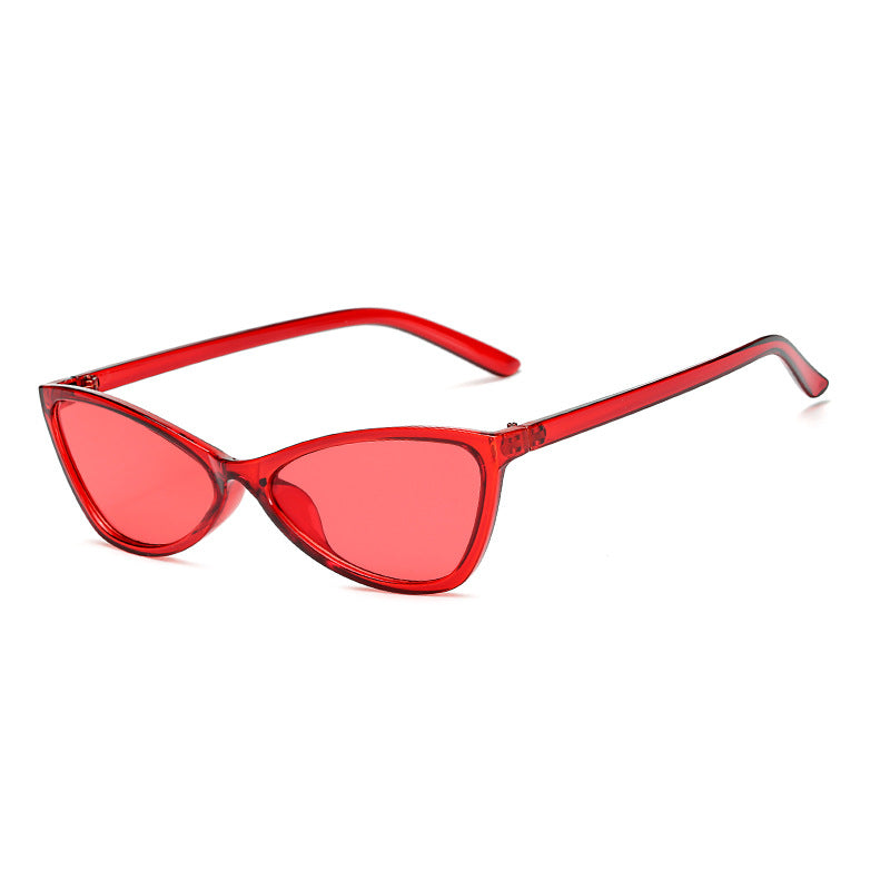 Dame Cat-Eye solbriller med elegant, lett ramme Skanto
