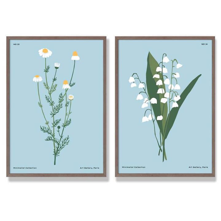 Illustrasjon av en blå villblomst, innrammet sett med 2 kunsttrykk