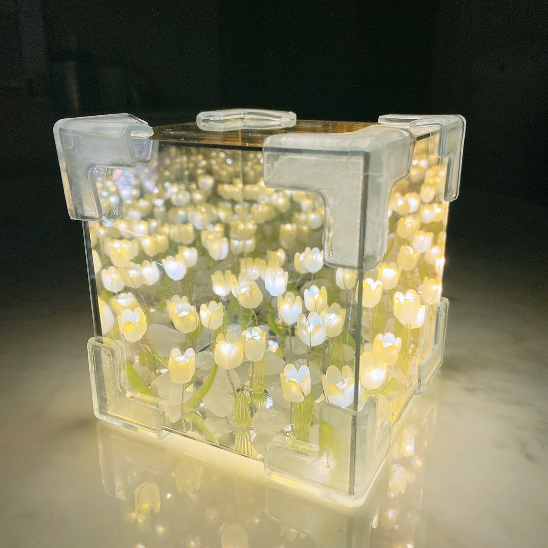 Blossom Box | Magisk Tulip Light | Skanto