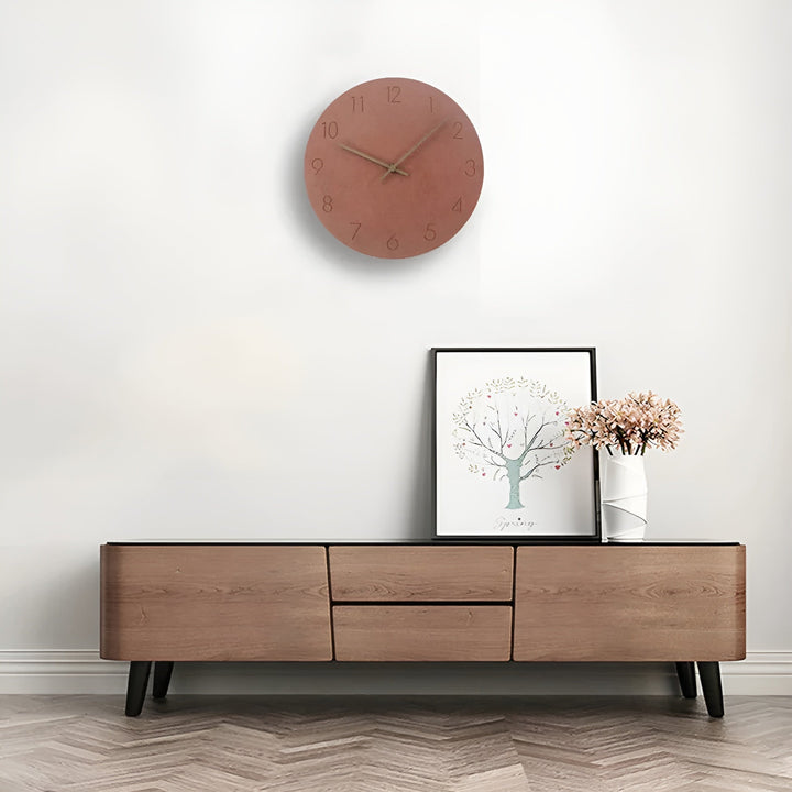Veggklokke i tre – minimalistisk design for moderne livsstil