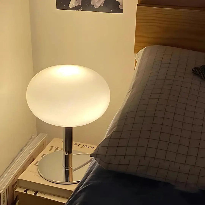 Skanto | AuraLite - Stilig Bordlampe for Hver Krok